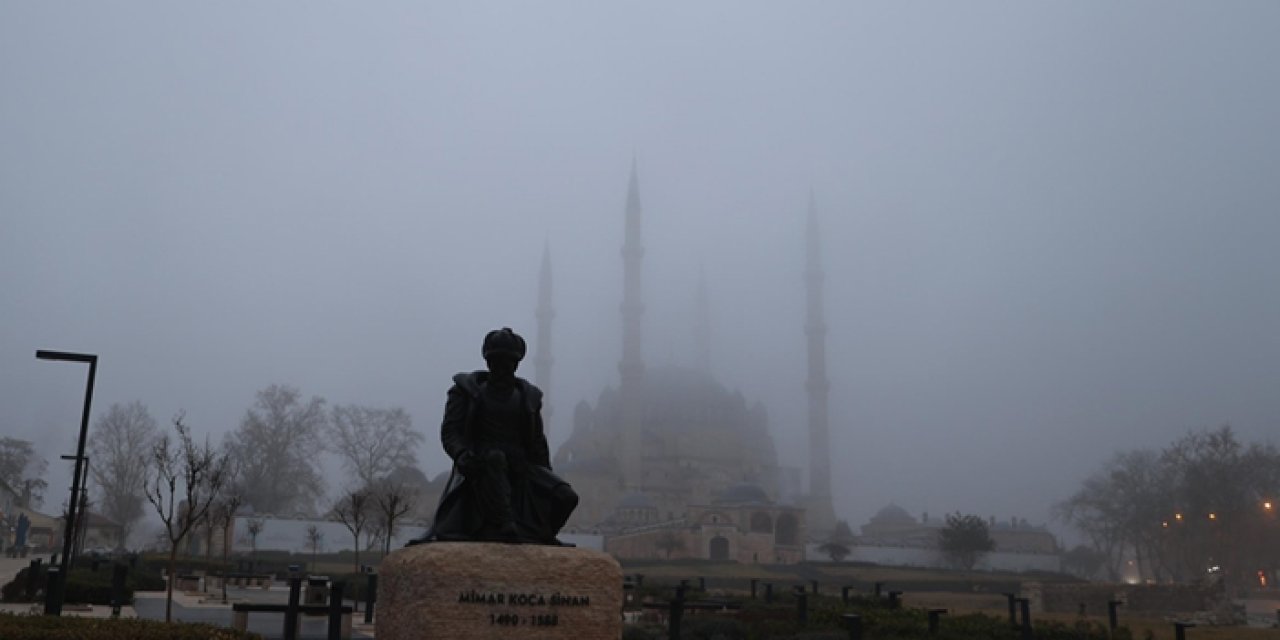 Edirne ve Tekirdağ'da ulaşıma sis engeli