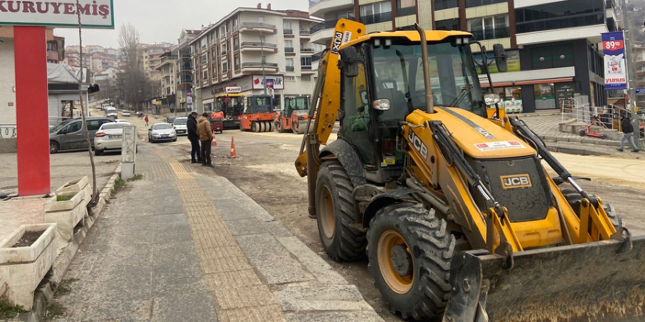 Mamak'taki asfalt sorunu uzun bekleyişin ardından çözülüyor