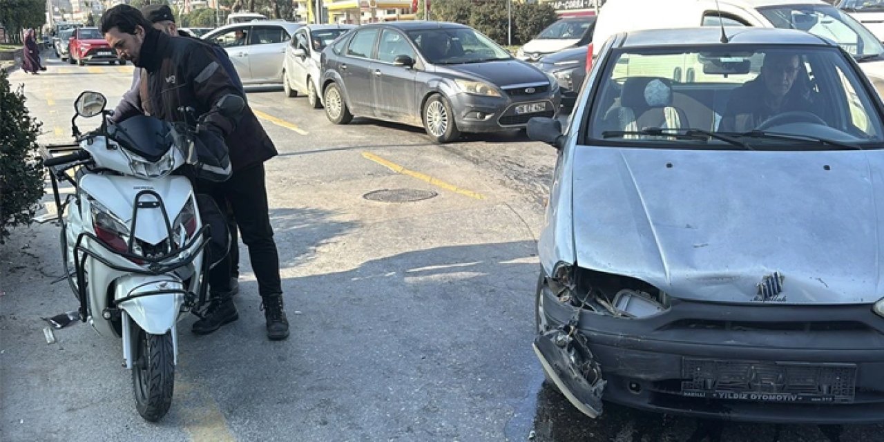 İzmir Bulvarı’nda zincirleme kaza: Motosiklet sürücüsü hastaneye kaldırıldı!