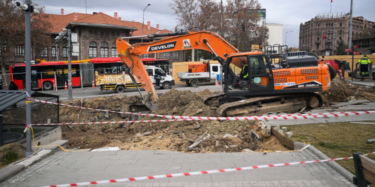 Ankara Ulus'ta göçük: Bölge güvenlik sebebiyle kapatıldı