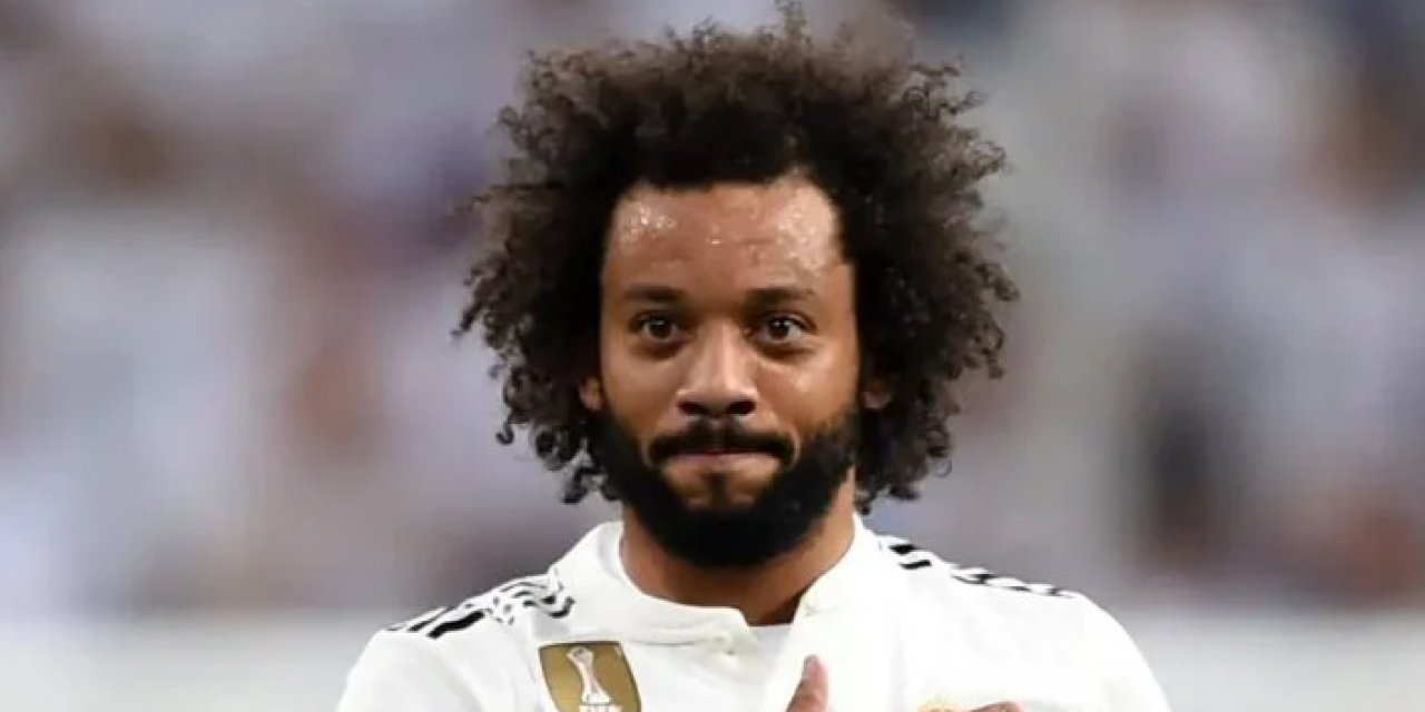 Marcelo futbola veda etti