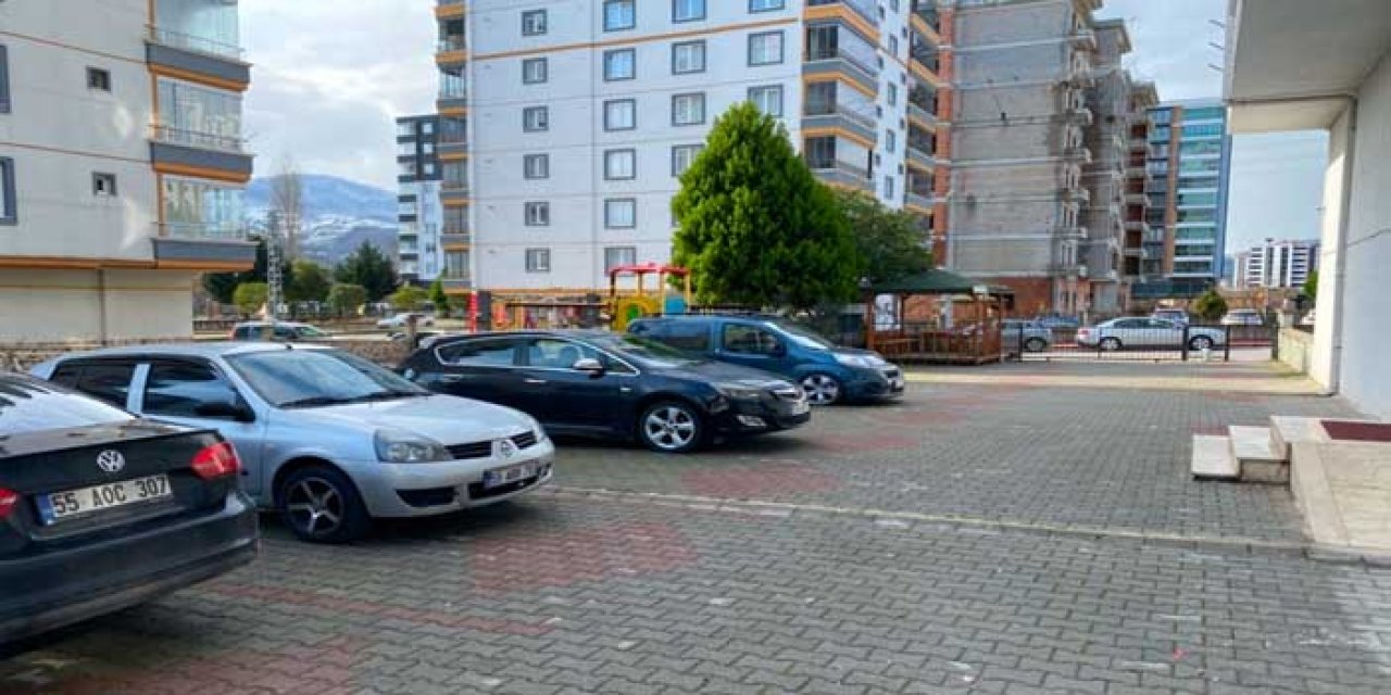 Samsun’da Apartman Otoparkında Silahlı Çatışma: 20 Boş Kovan Bulundu