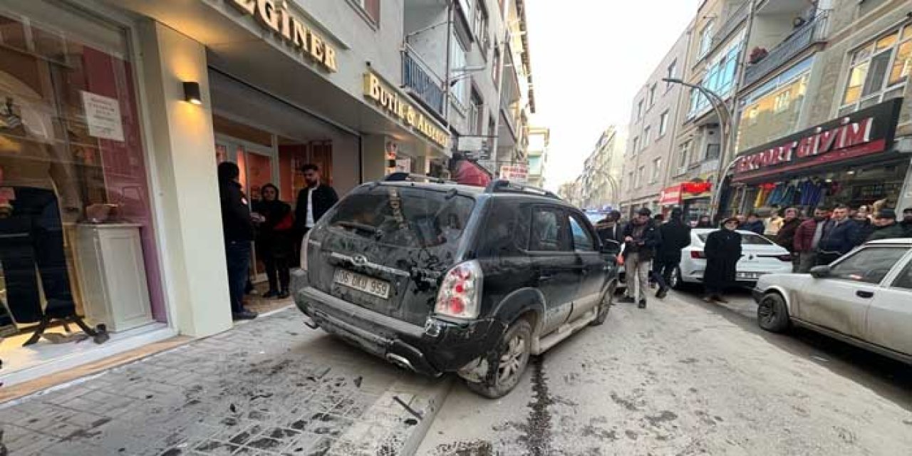 Yanlış Vitese Aldı, Ortalık Karıştı! Polatlı’da Faciadan Dönüldü