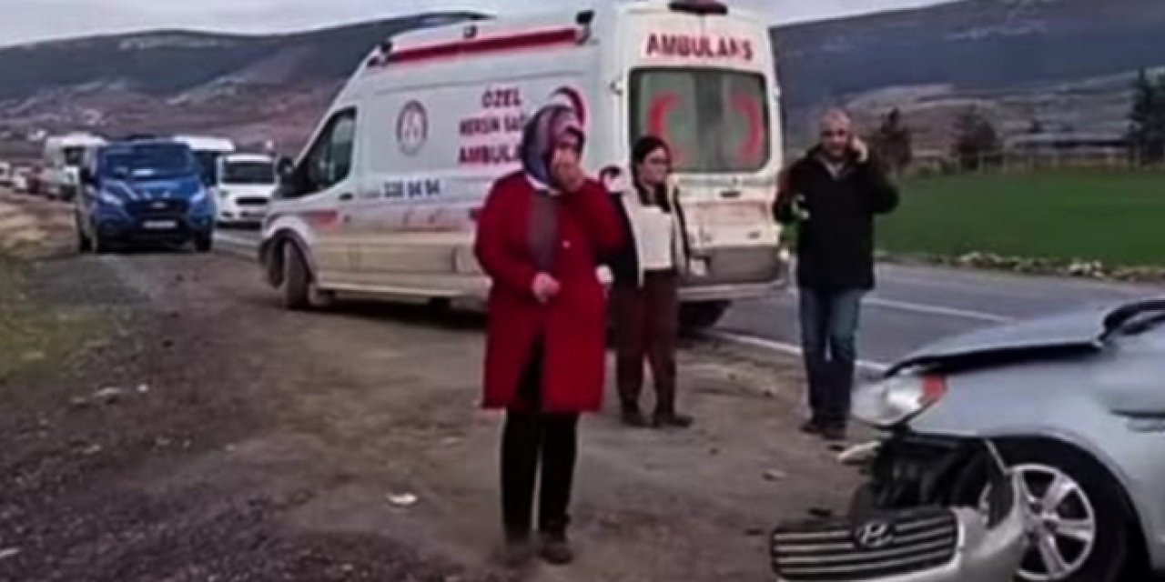 Gaziantep'te 2 otomobil çarpıştı: 5 yaralı