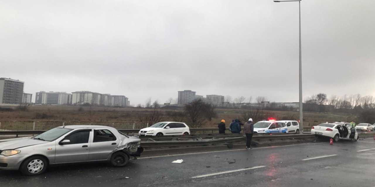 Tekirdağ'da 3 araç kazaya karıştı; 6 yaralı