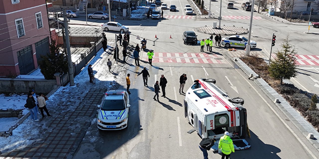 Karaman'da büyük kaza: 5 yaralı