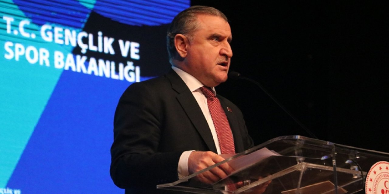 Bakan Bak: Ülkesinin önemli değerlerini özümsemiş, vatanını seven gençler istiyoruz