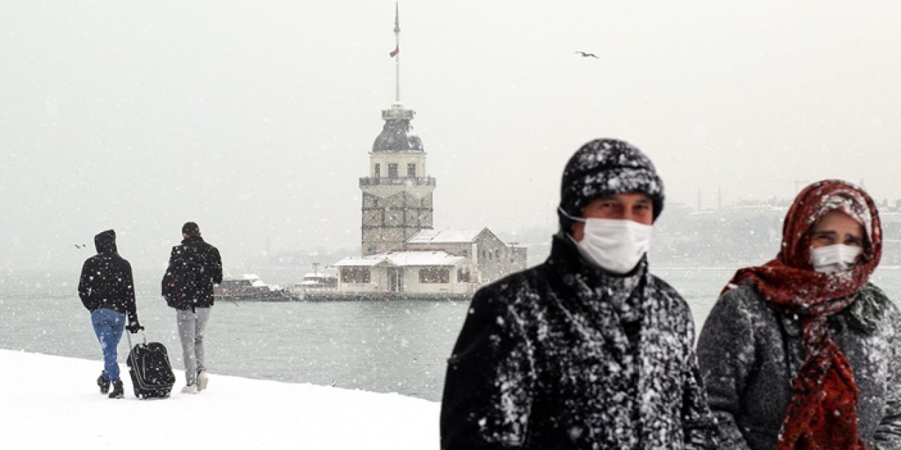 İstanbul’da kar yağışı hayatı olumsuz etkiledi: Okullara ara verildi