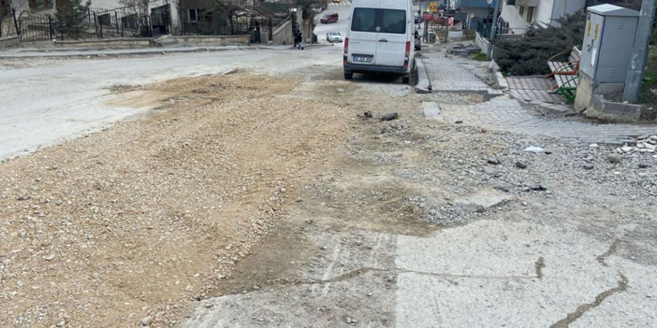 Mamak'ta yollar bozuk: Vatandaş çözüm bekliyor