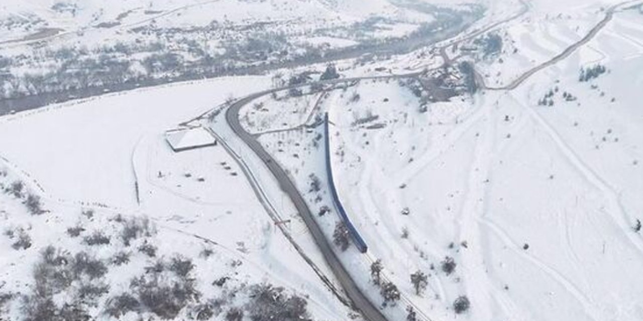 “Doğu Ekspresi”nin Erzincan rotasındaki büyüleyici yolculuğu havadan görüntülendi