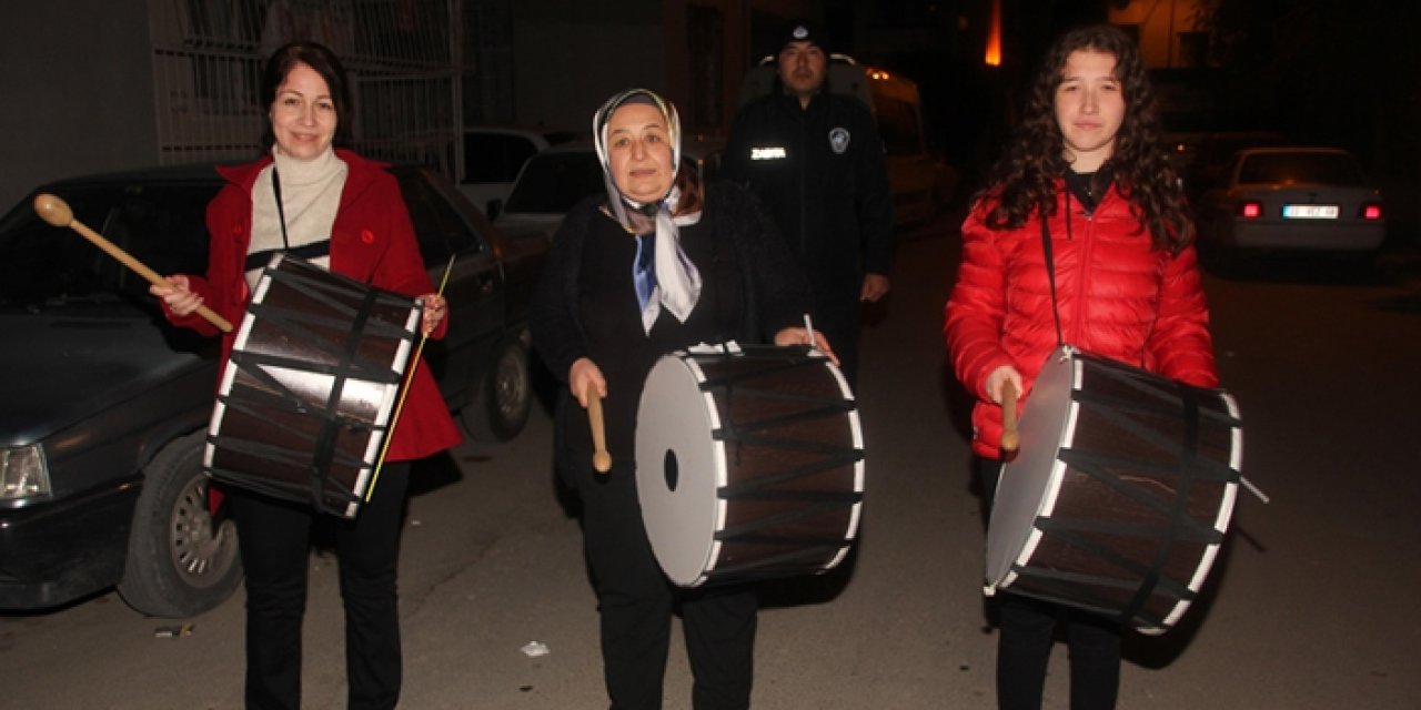 Mersin'de kadınlar Ramazan davulculuğu geleneğini yaşatıyor