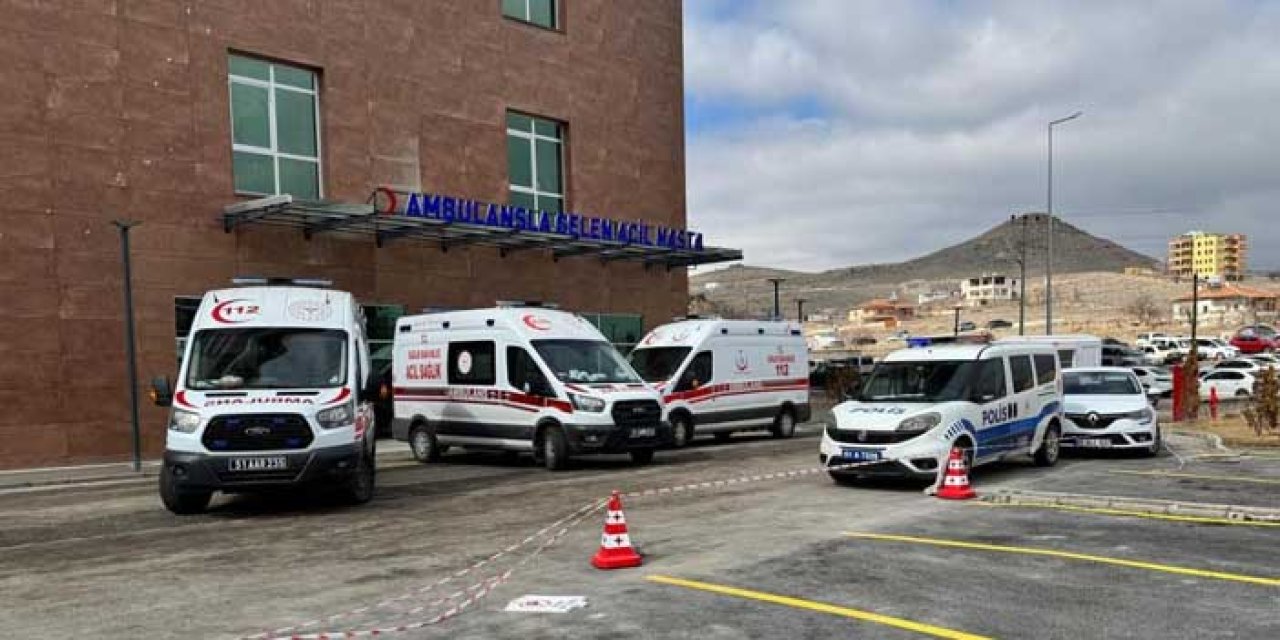 Niğde’de Hastanede Dehşet! Doktor Ameliyat Ettiği Hasta Tarafından Bıçaklandı