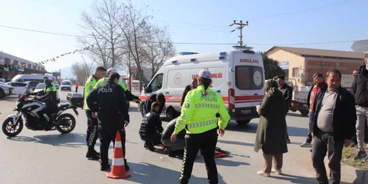 Manisa’da Otomobil ve Motosiklet Çarpıştı, 2 Yaralı