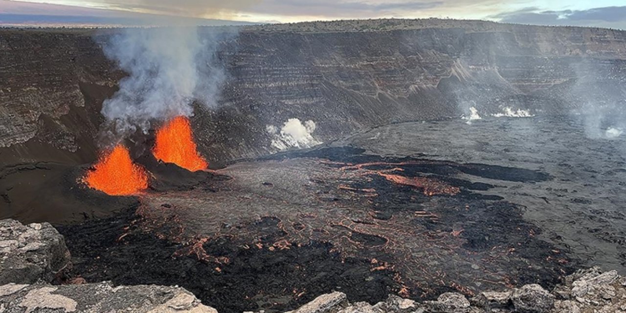 Hawaii’de Kilauea Yanardağı patladı