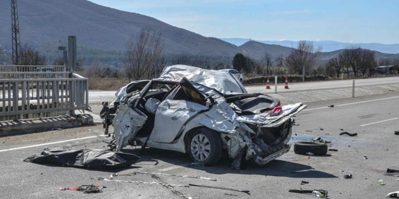 Kastamonu’da feci kaza: Genç sürücü hayatını kaybetti