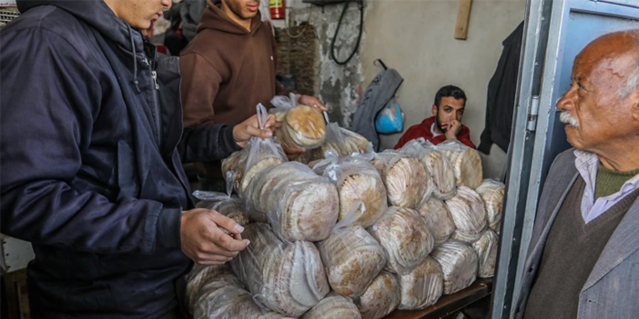 İsrail Gazze'ye yardımları durdurdu: Yakıt krizi büyüyor