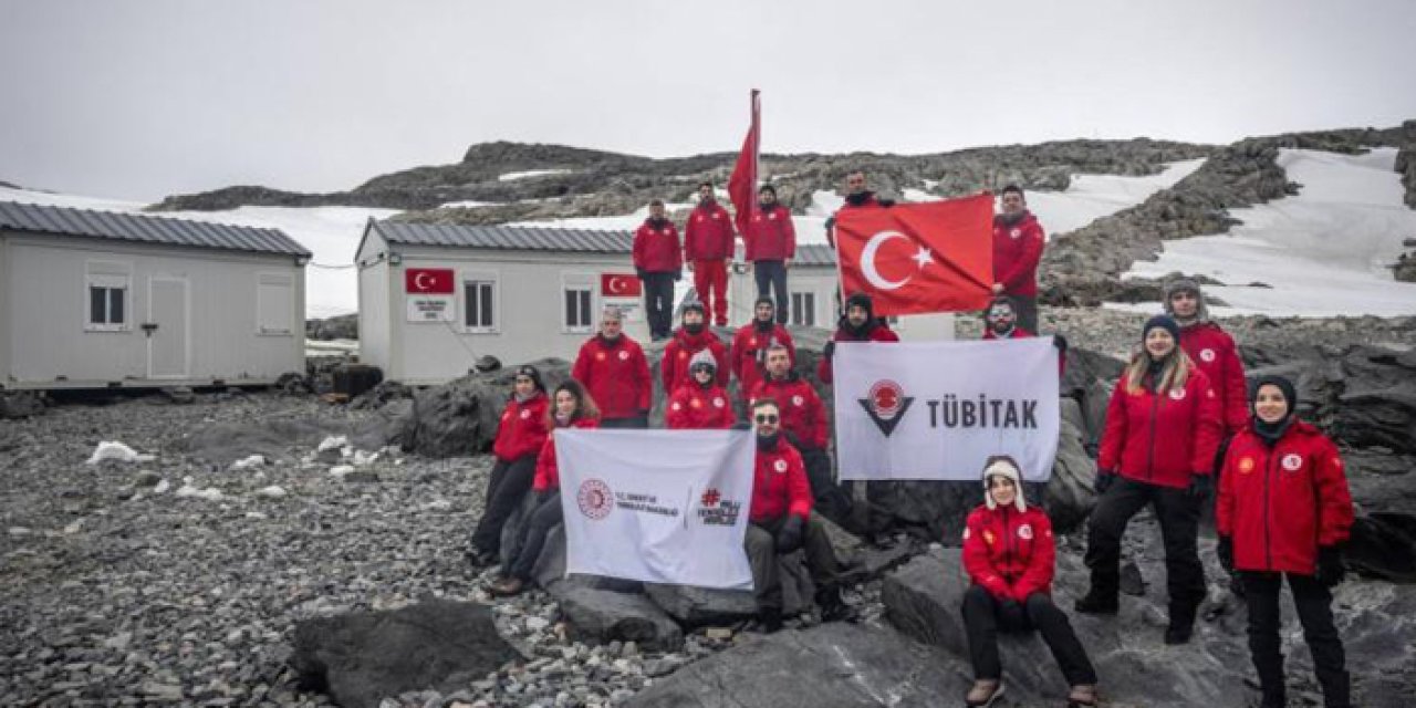 Antarktika'daki bilim seferini tamamlayan Türk ekibi yurda döndü