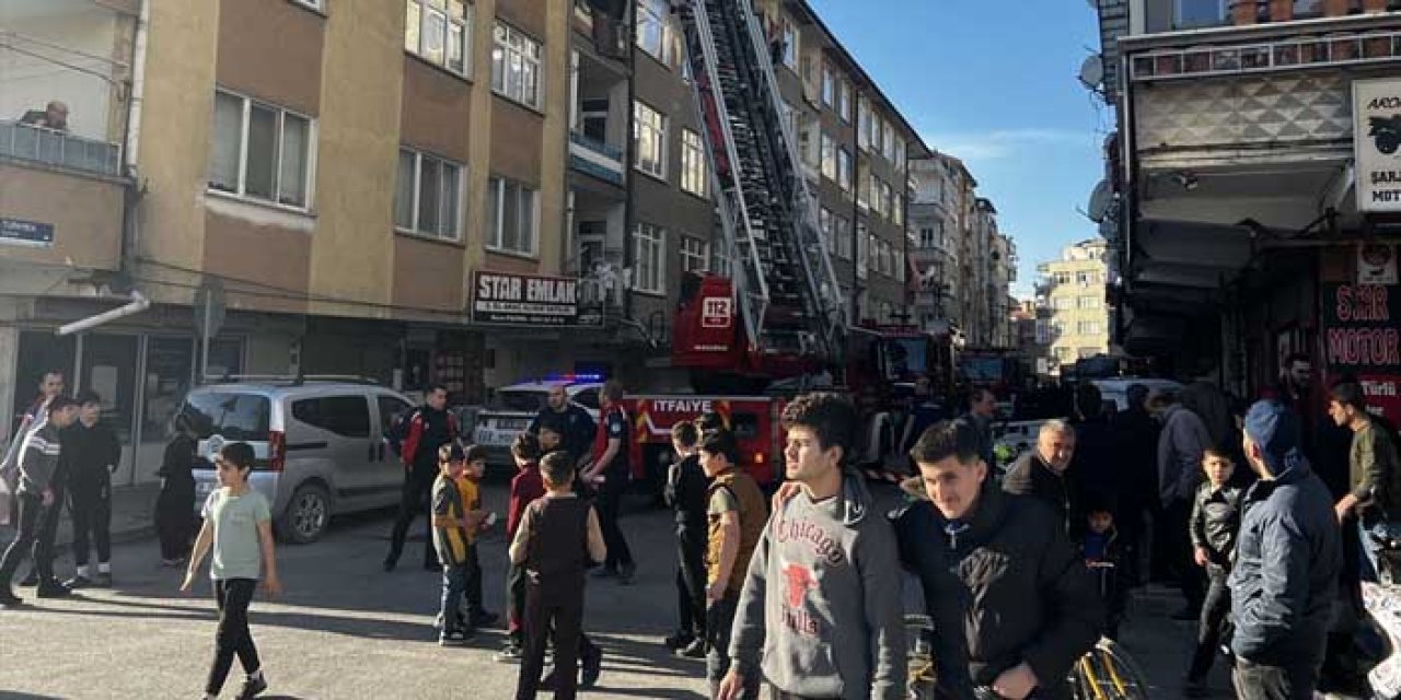 Kayseri’de Bir Kişi Dairesini Kundakladı