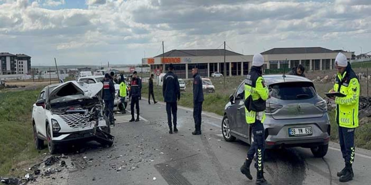 Tekirdağ’da Zincirleme Kaza! Askeri Araç da Karıştı, 6 Yaralı