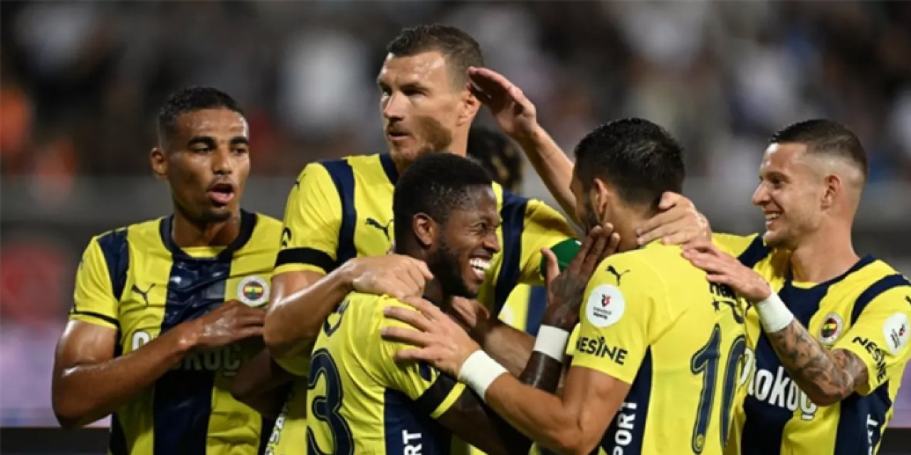 Fenerbahçe’de tarihi operasyon: 14 isimle yollar ayrılıyor!