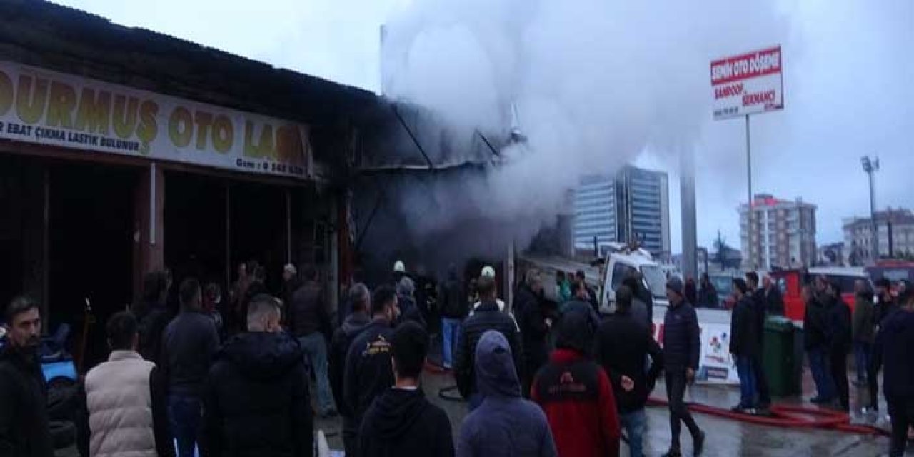 Rize’de Oto Döşemeci Alevlere Teslim Oldu