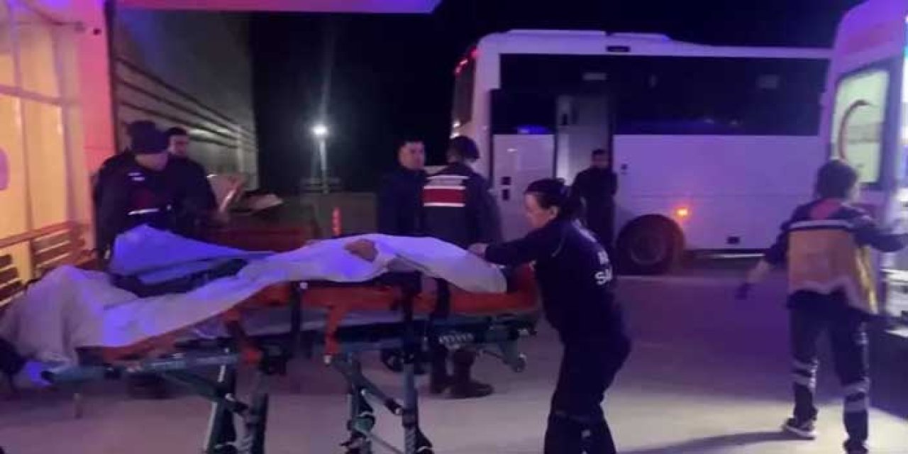 Tartışma Kanlı Bitti: Genç Kızın Boğazını Bıçakladı