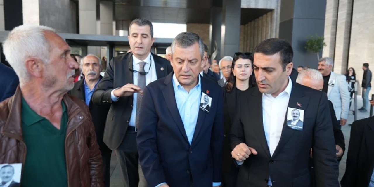 Özgür Özel’e AKM çıkışında saldırı gerçekleşti: Durumu iyi