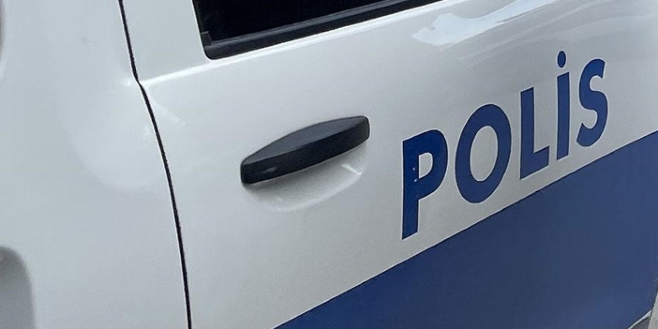 İzmir'de CHP'li gençlik kolları başkanı ve 3 kişi tutuklandı
