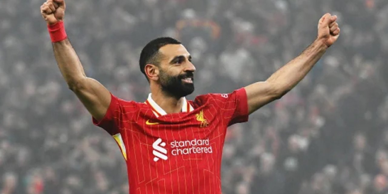 Mohamed Salah'tan tarihi başarı: Üçüncü kez yılın futbolcusu seçildi