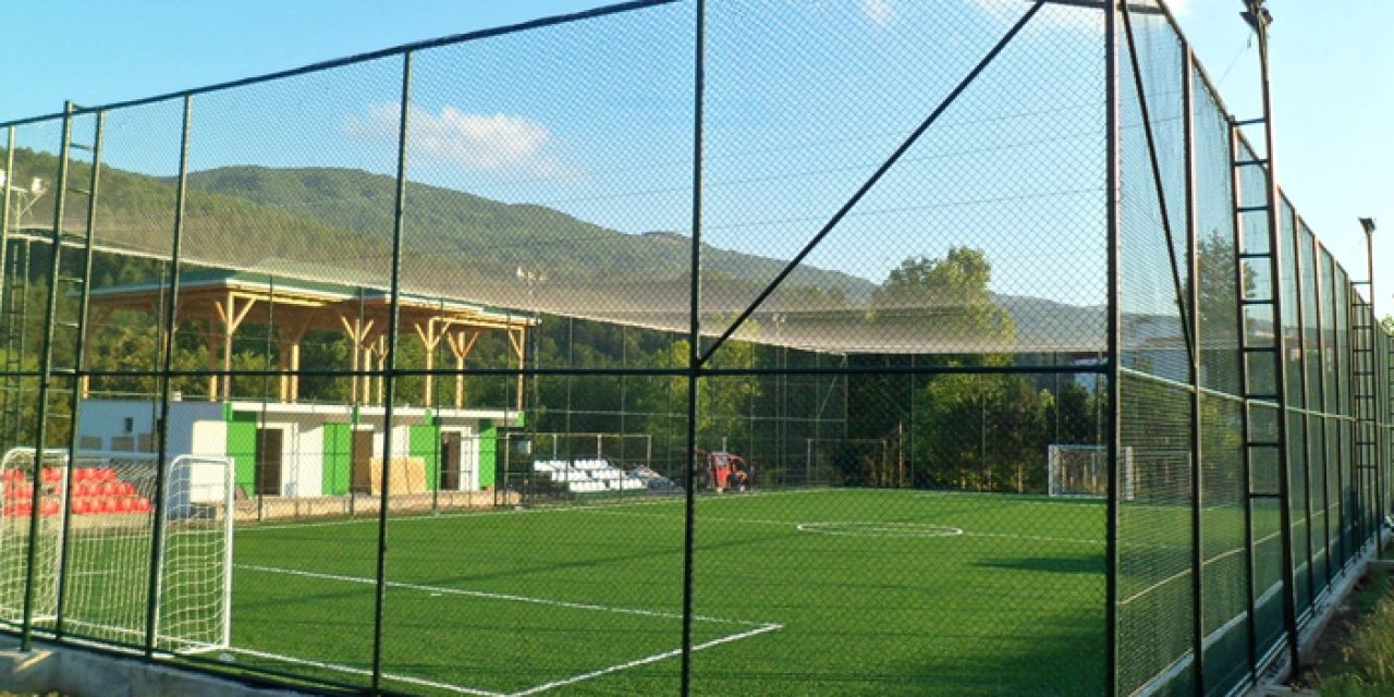 Sincan’da 19 Mayıs ruhu sahalara yansıyor: Gençler futbol şöleninde buluşuyor