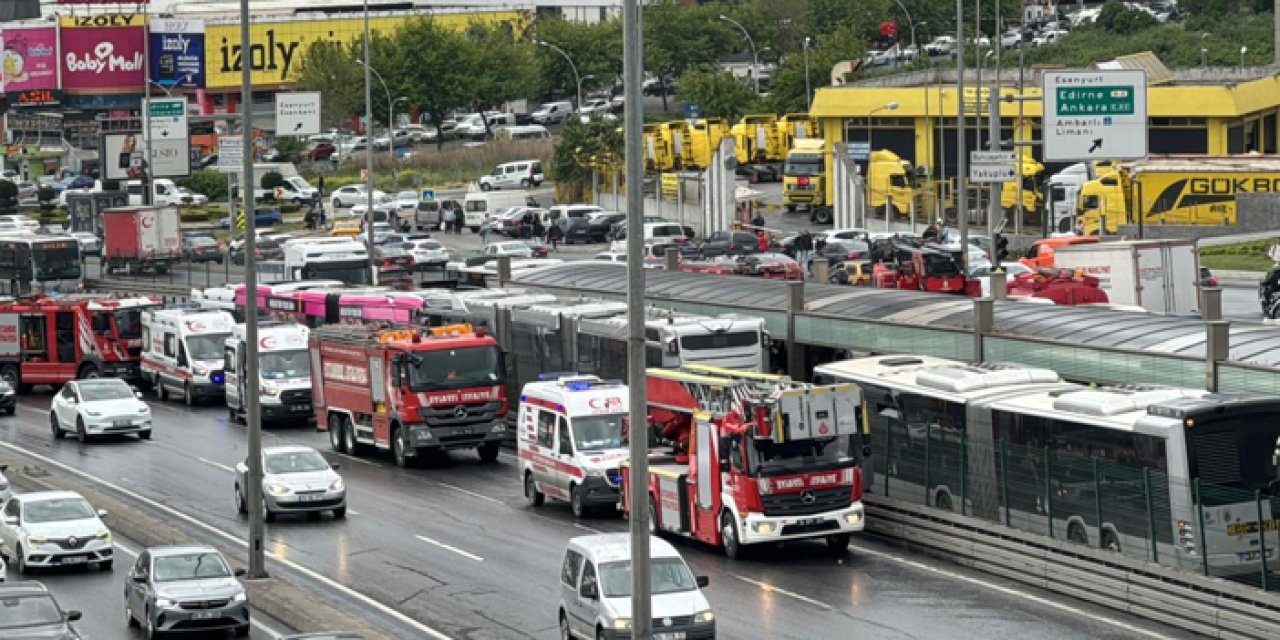 Beylikdüzü’nde metrobüs kazası: Yaralılar var