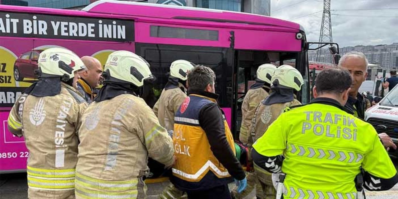 İstanbul'da metrobüs kazası: 1 ölü, 20 yaralı