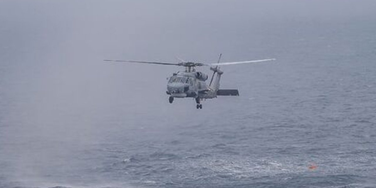 Antalya açıklarında askeri helikopter denize zorunlu iniş yaptı