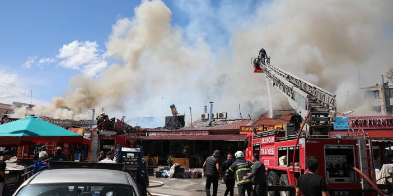 Erzincan'da yangın felaketi: 20 iş yeri zarar gördü