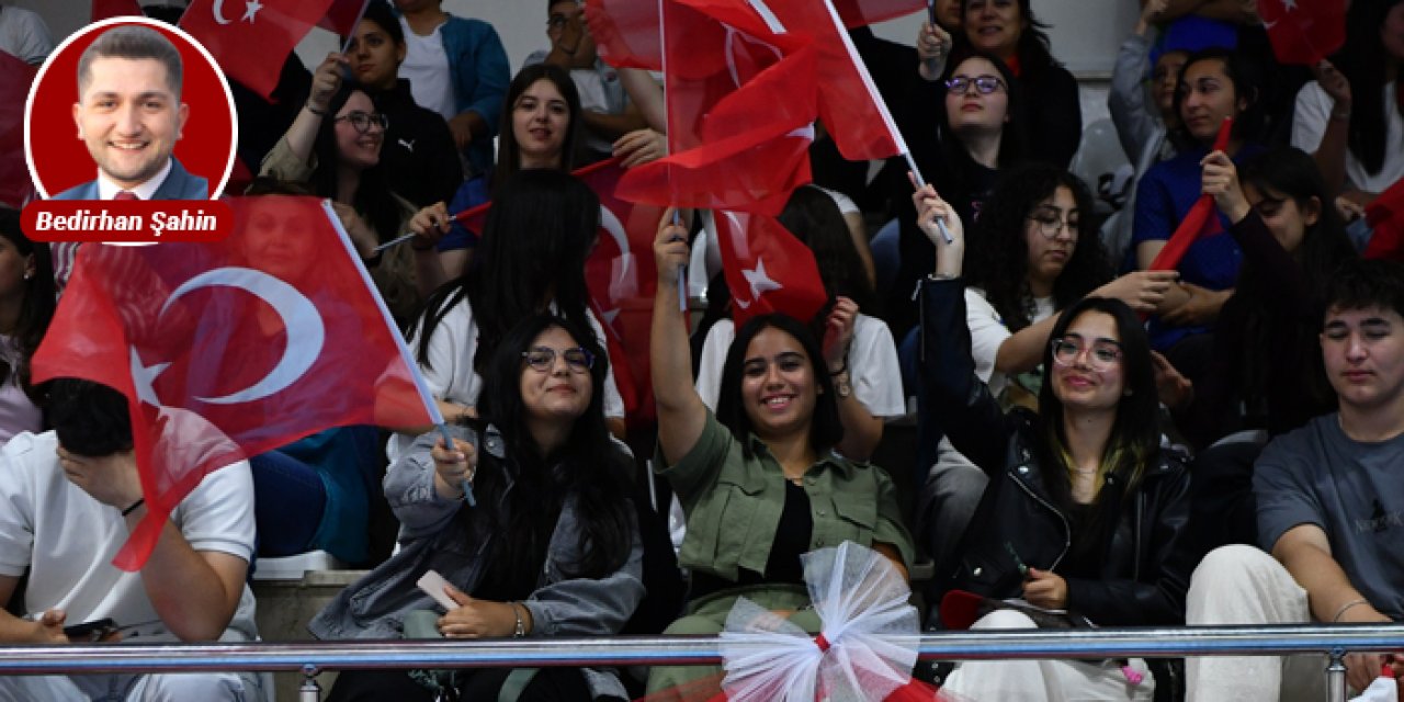 Mamak’ta gençler 19 Mayıs coşkusunu doyasıya yaşadı