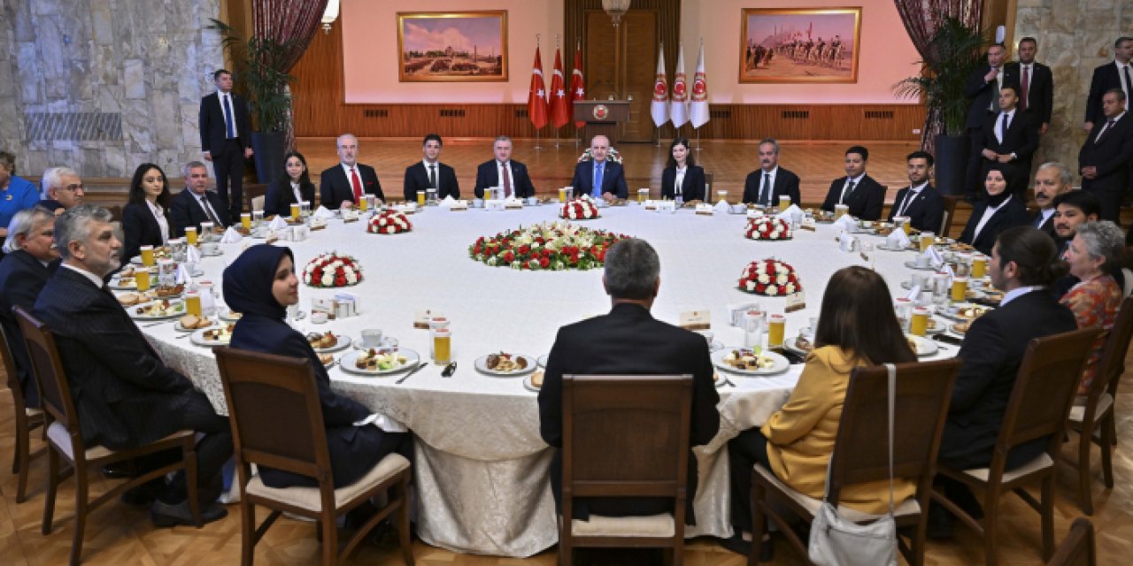 Meclis Başkanı Kurtulmuş, 19 Mayıs’ta gençlerle buluştu