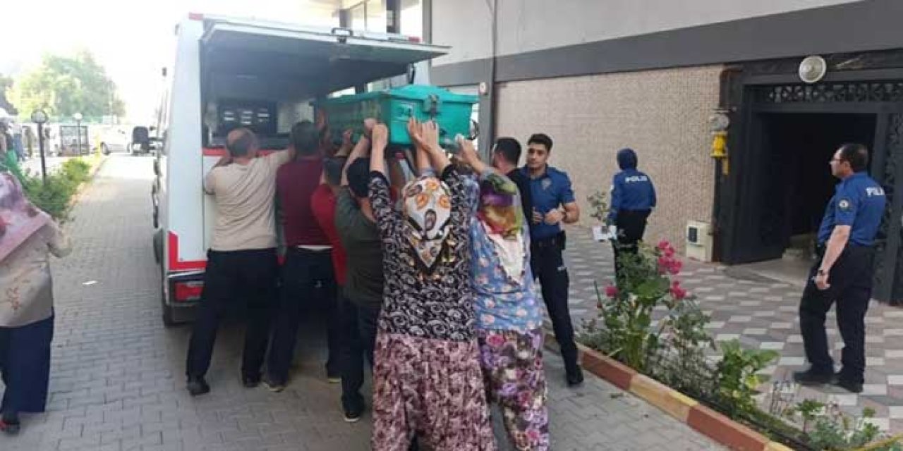Şüpheli Ölüm: Emekli Doktor Evinde Ölü Bulundu