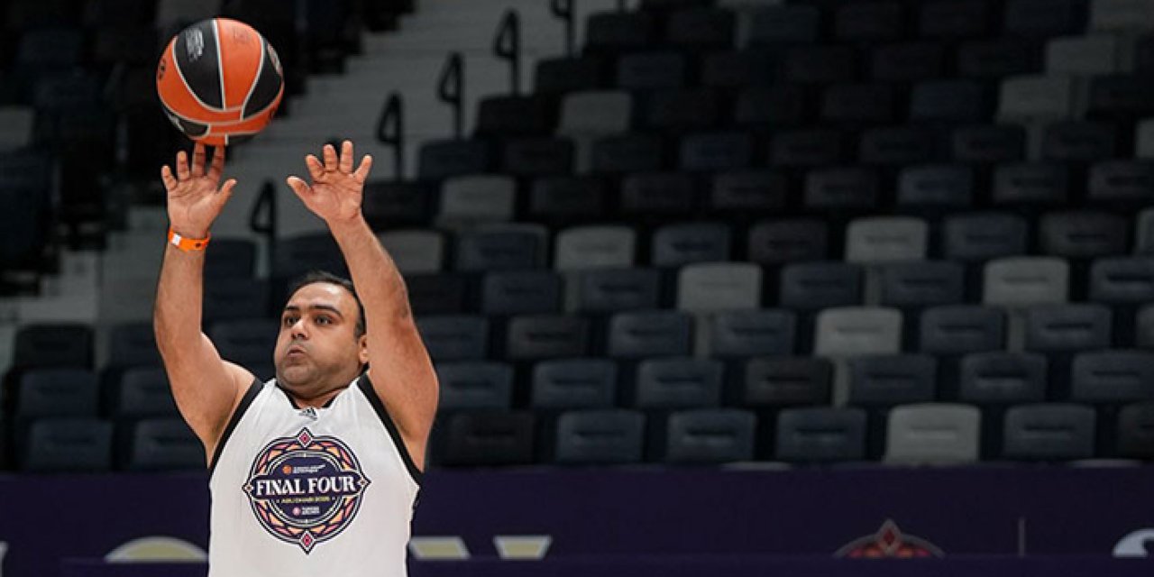 THY EuroLeague Final Four’da gazeteciler sahaya çıktı