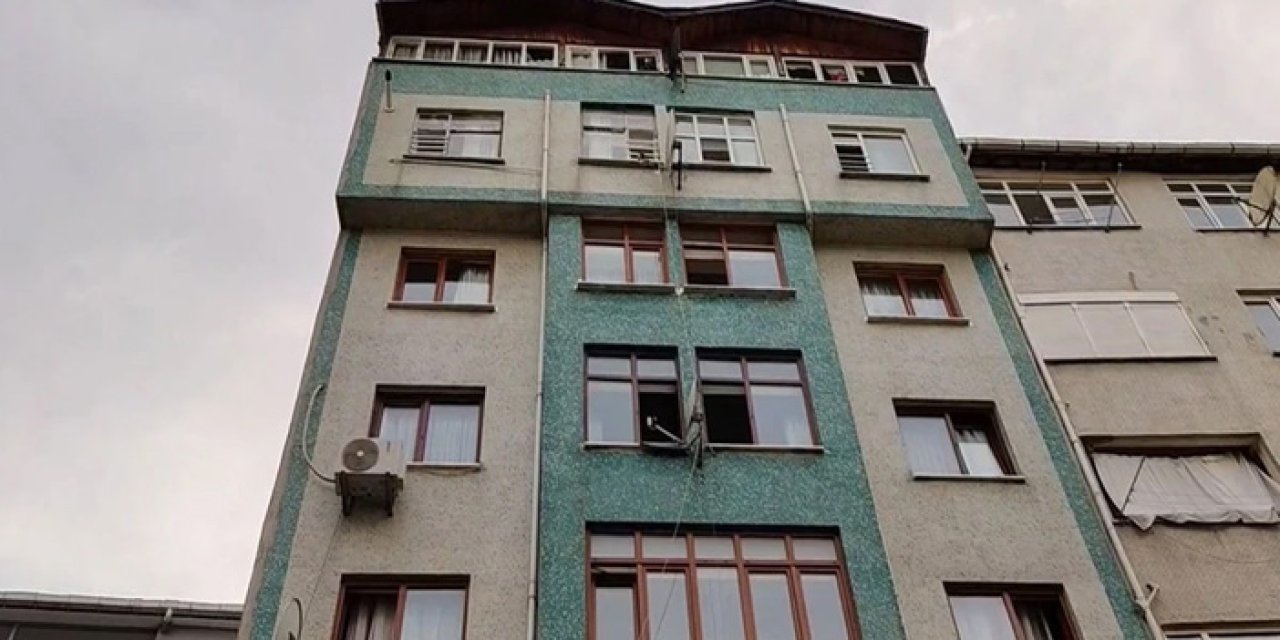 Şişli’de anne ve babasını bıçaklayan şüpheli yakalandı