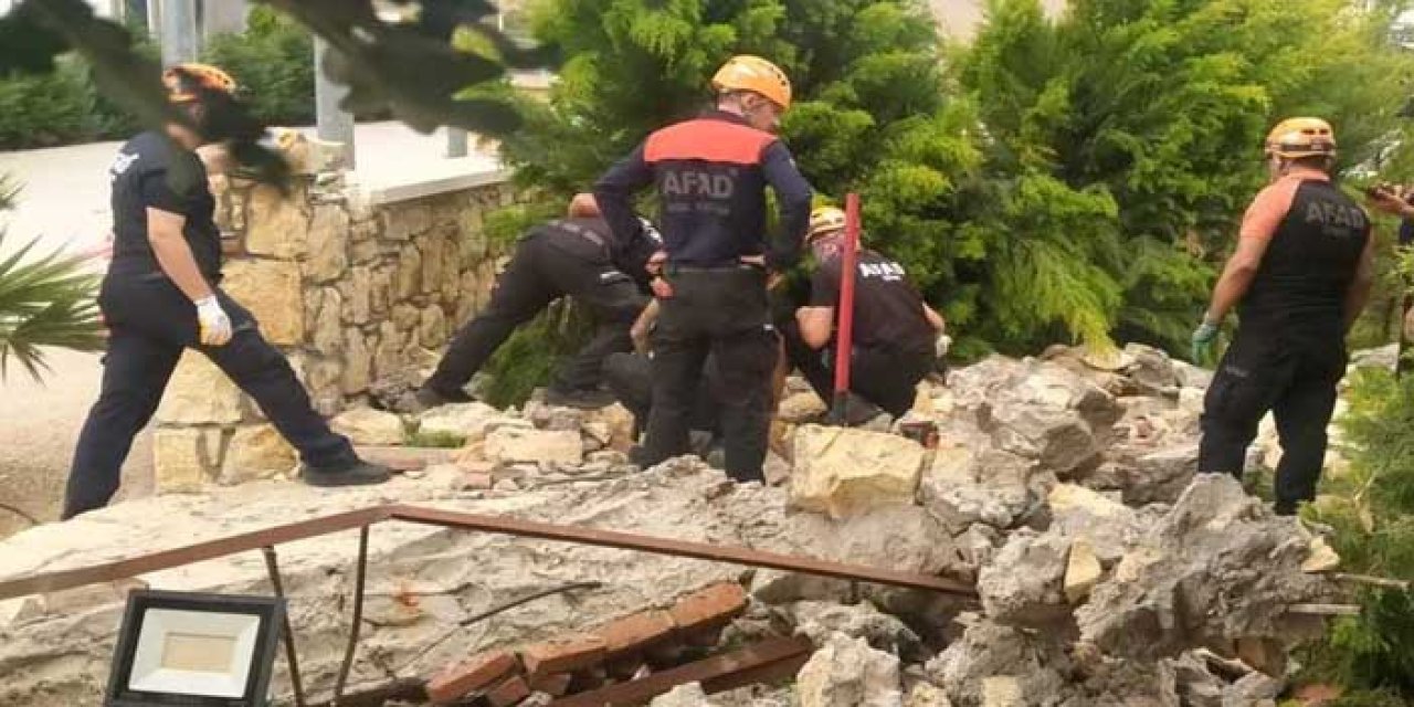 İzmir’de düğün salonunda kemer çöktü: Bir ölü, bir yaralı