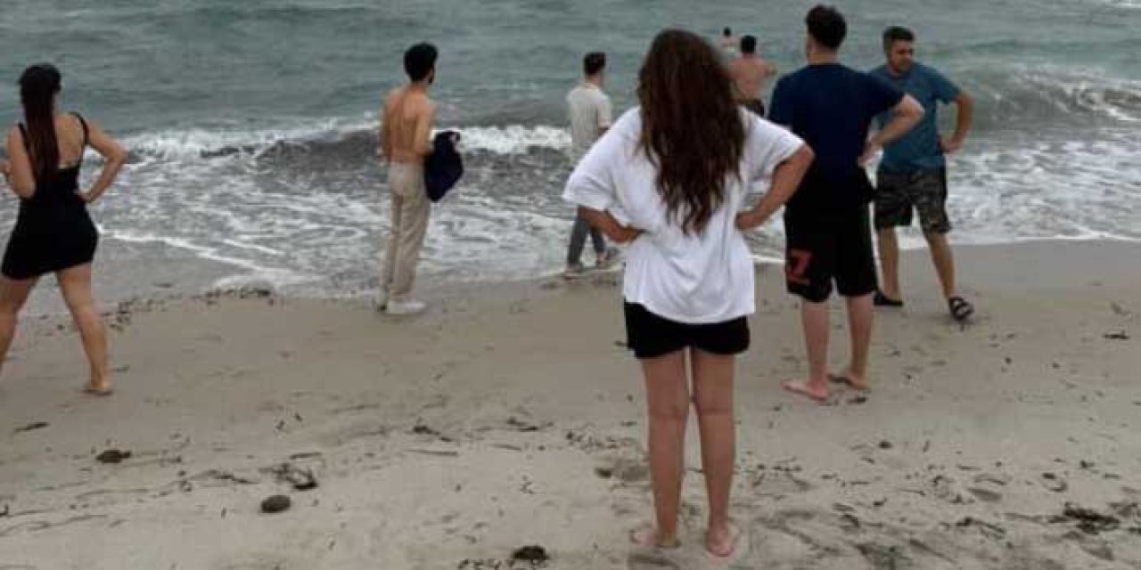 İzmir'de İki Çocuğu Kurtarmaya Çalışan Genç Hayatını Kaybetti
