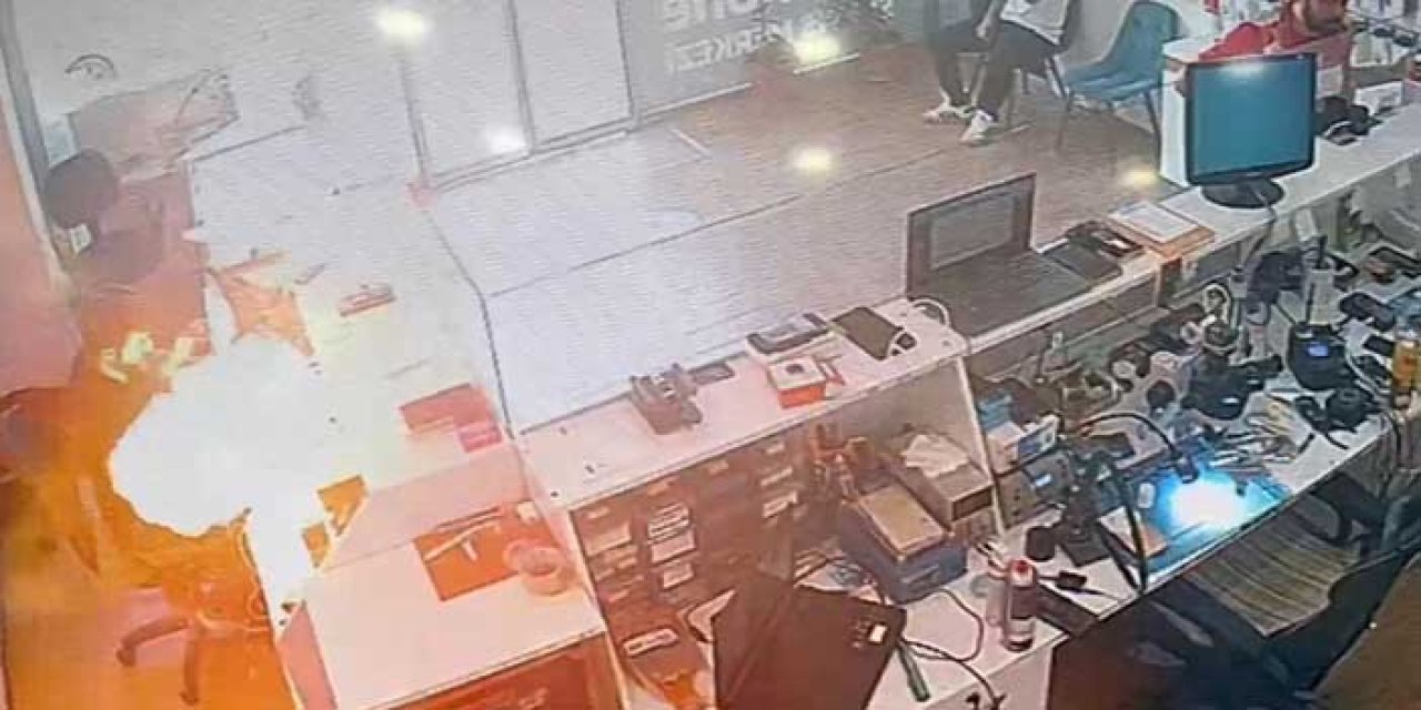 Telefon bataryası tamir sırasında patlayıp, alev aldı
