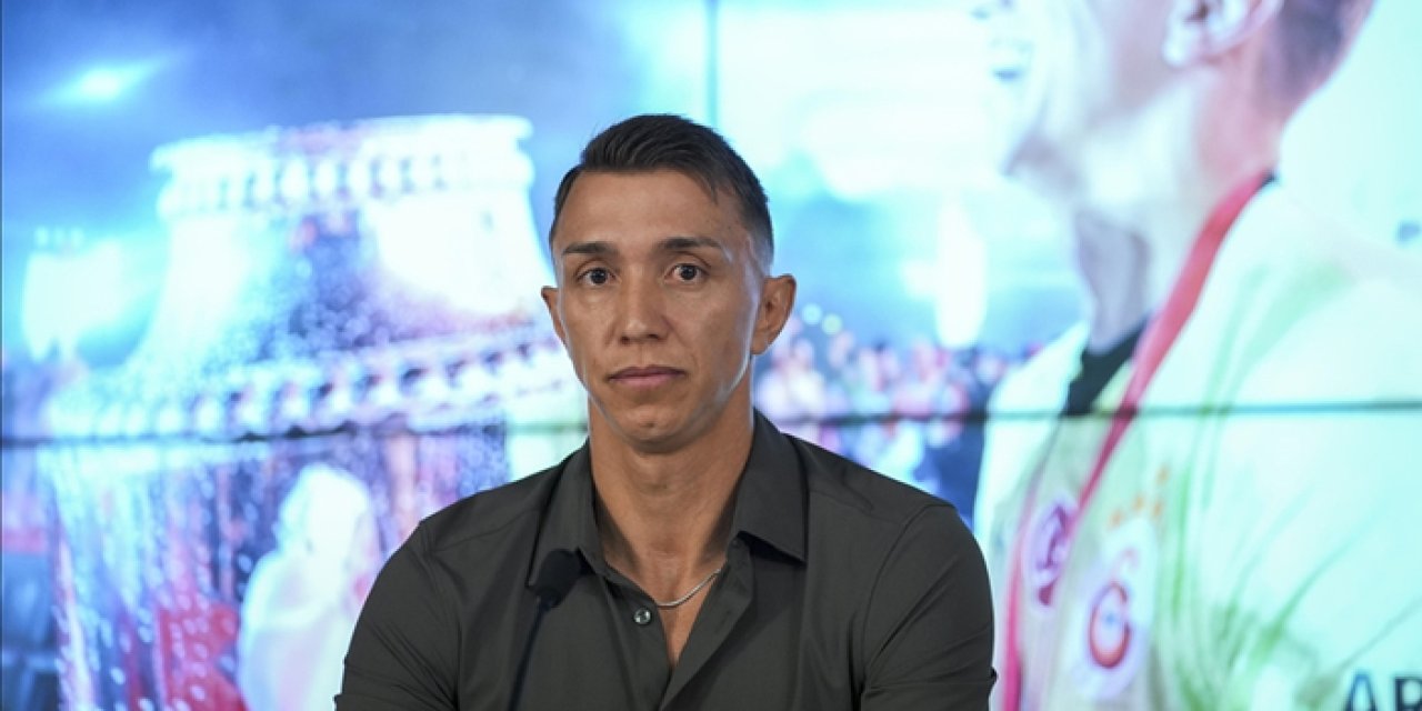 Fernando Muslera Galatasaray’a sahada veda etti