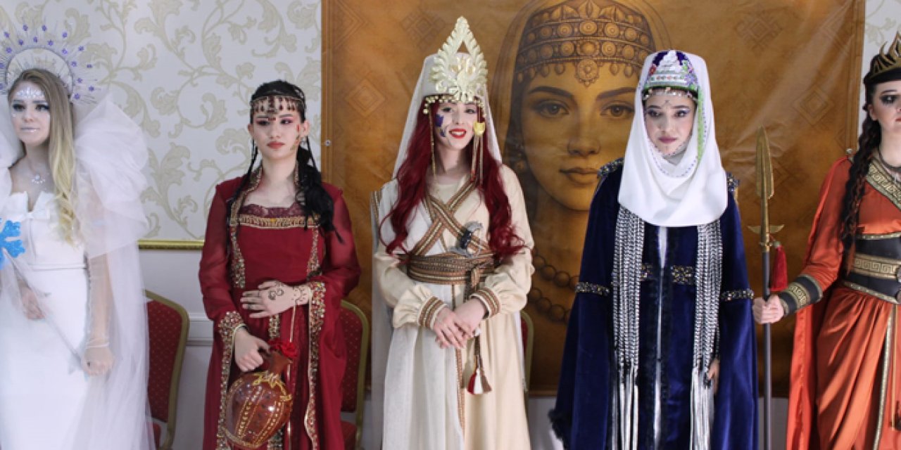 Mamak’ta kursiyerlerin eserleri sergilendi