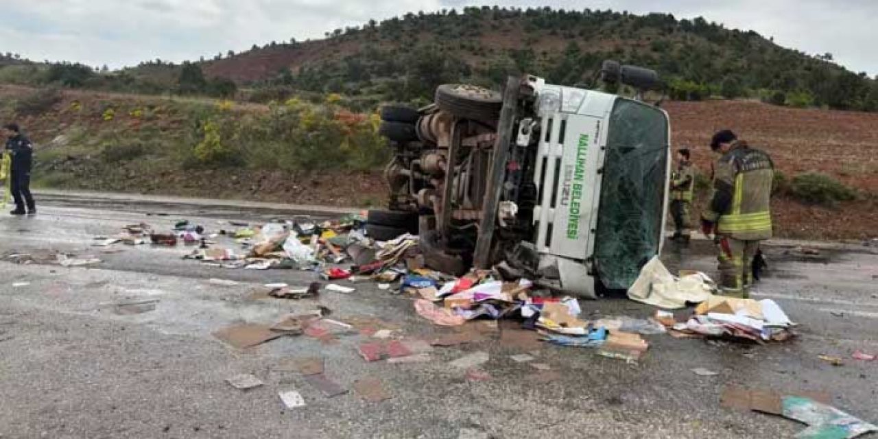 Çöp Kamyonu Devrildi: 1 Temizlik İşçisi Hayatını Kaybetti