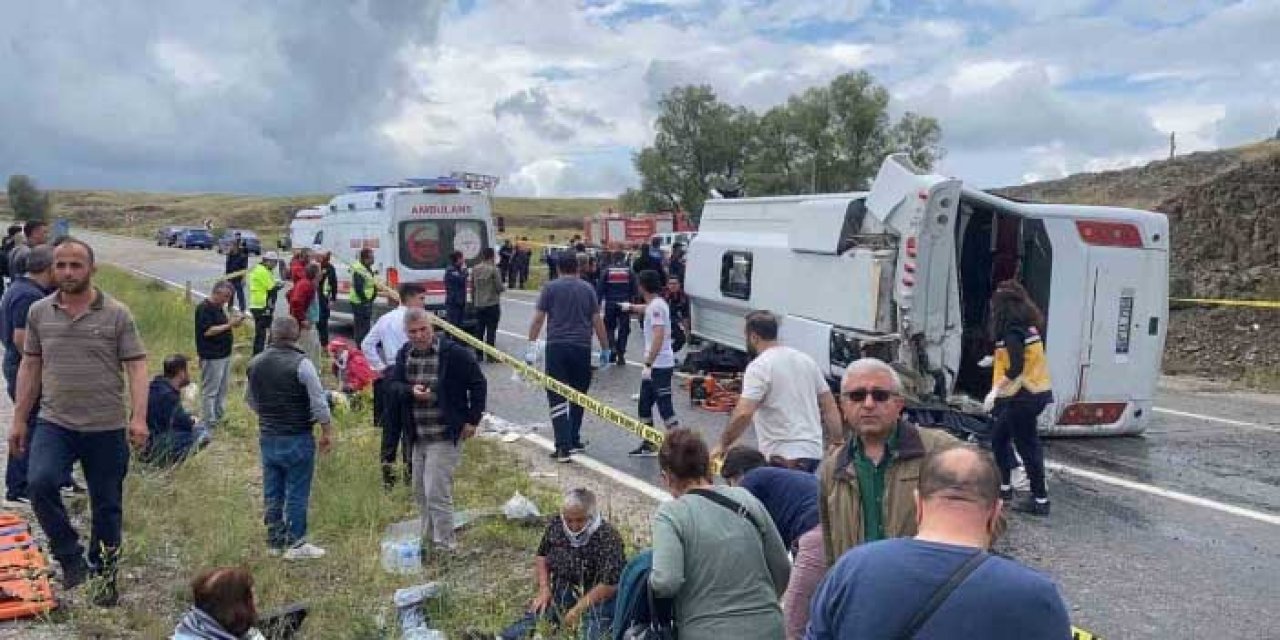 Taziye Dönüşü Yürek Yakan Kaza: 2 Ölü, 15 Yaralı