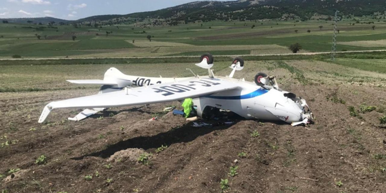 Bilecik'te eğitim uçağı tarlaya zorunlu iniş yaptı
