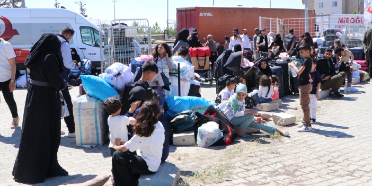 Suriye'ye dönüşlerde bayram öncesi yoğunluk yaşanıyor