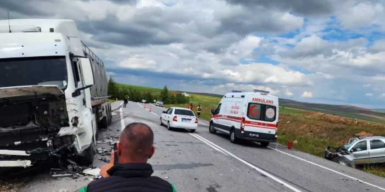 Nevşehir’de Can Pazarı: Süt Tankeriyle Otomobil Çarpıştı, 2 Ölü