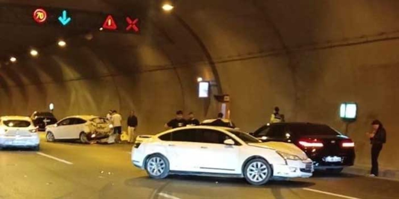 İzmir'de zincirleme kaza: 3 yaralı